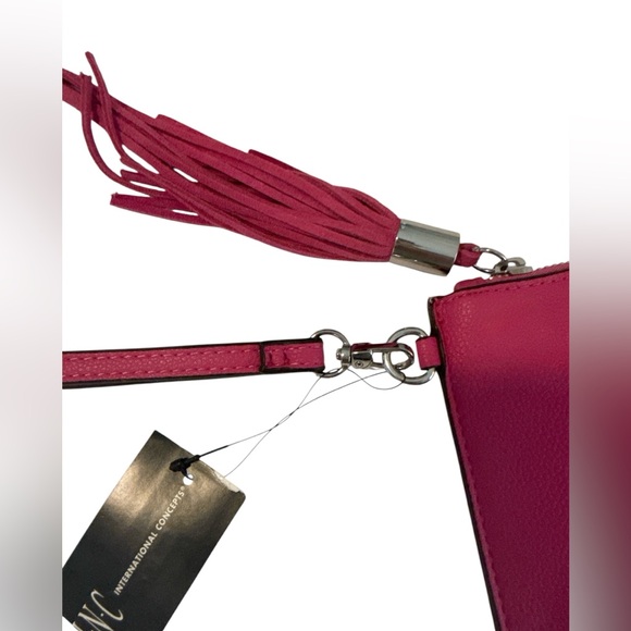 NWT- I.N.C. International Concepts Bright Pink Wristlet - Picture 4 of 6